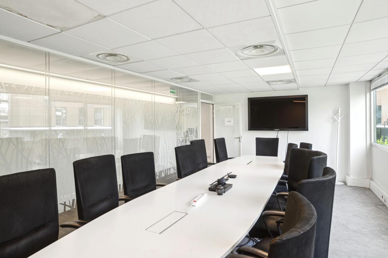 Bureau Issy-les-Moulineaux 351m² Location bureau Issy-les-Moulineaux Hauts-de-Seine OLBUR2426413 9